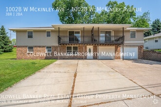 Building Photo - 1002 W McKinley Ave
