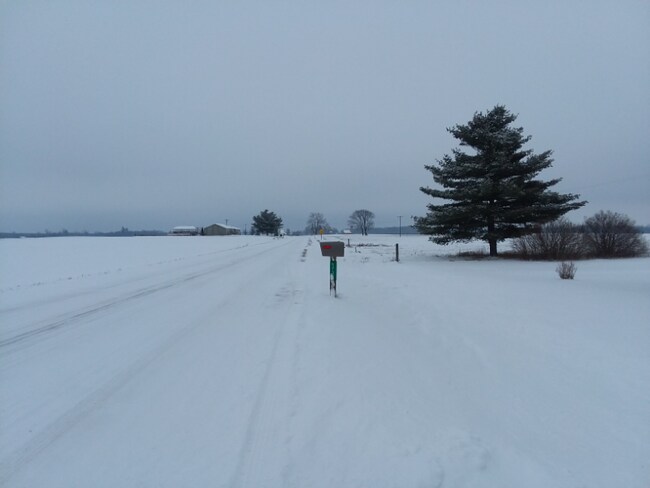 Foto del edificio - 5732 E Grass Lake Rd