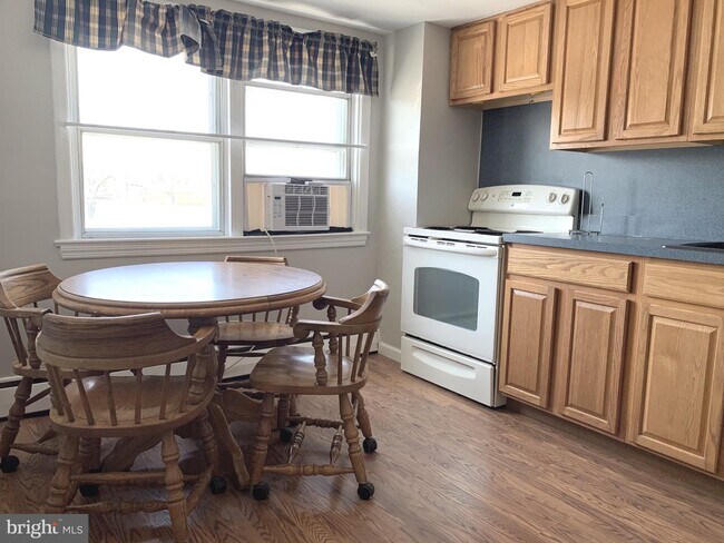 Foto del edificio - 2014 Parker Ave