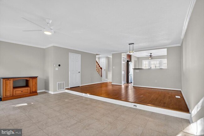 Foto del edificio - 6836 Kerrywood Cir