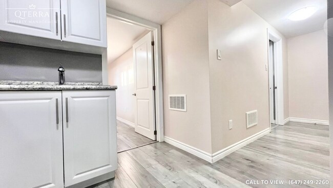 Photo du bâtiment - 51 Hadden Cres