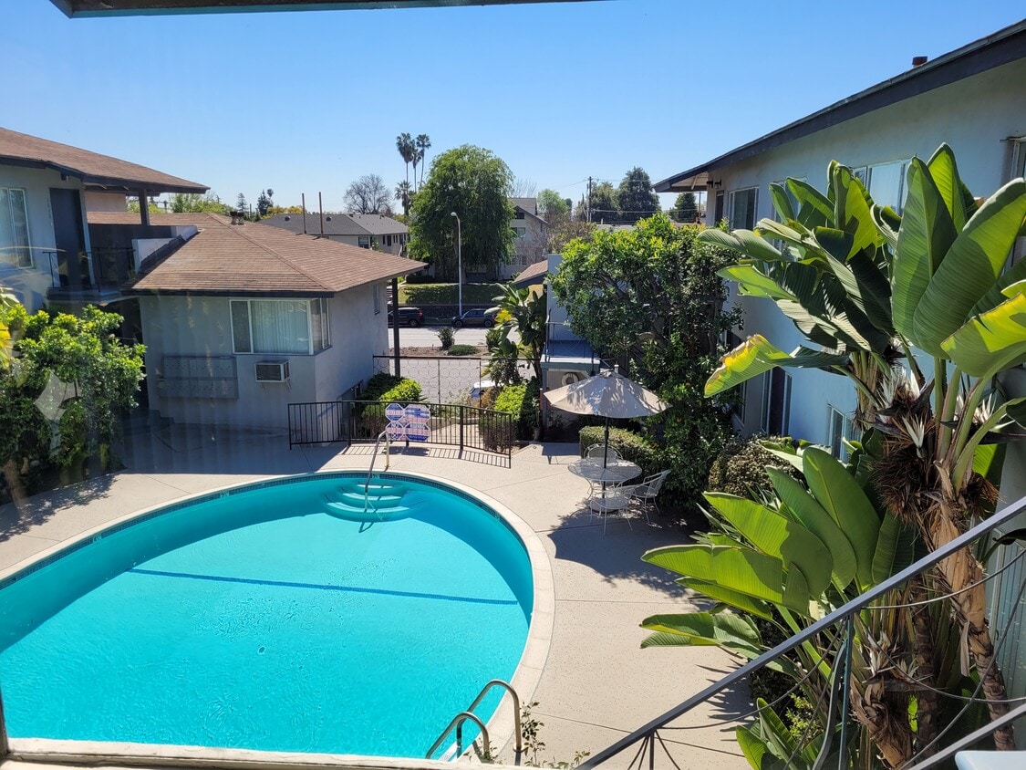 Window View - 1670 Huntington Dr