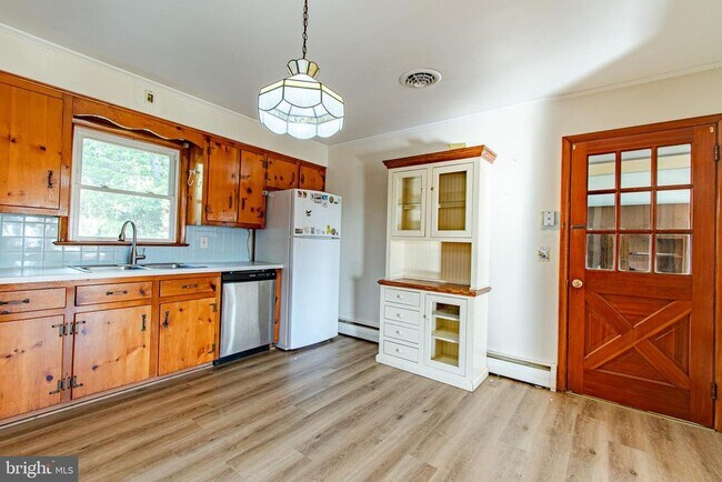 Foto del edificio - 7612 Sherwood Rd