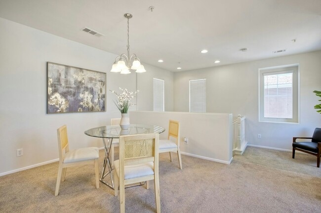 Foto del edificio - 33657 Emerson Way
