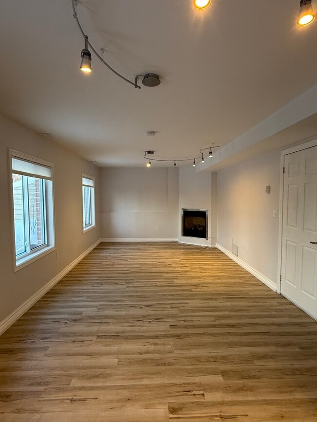 Building Photo - 188 Elgin St