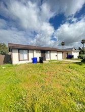 Building Photo - 10483 Londonderry Ave
