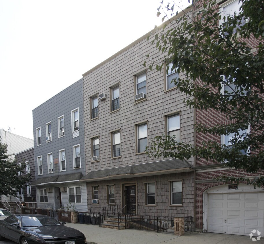 Foto principal - 104 Jackson St