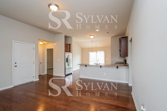 Foto del edificio - Spacious 3BR 2BA Home Awaits You!