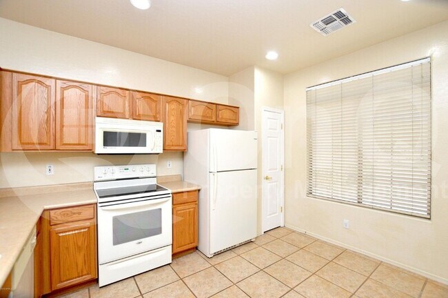 Building Photo - 2622 N Athena