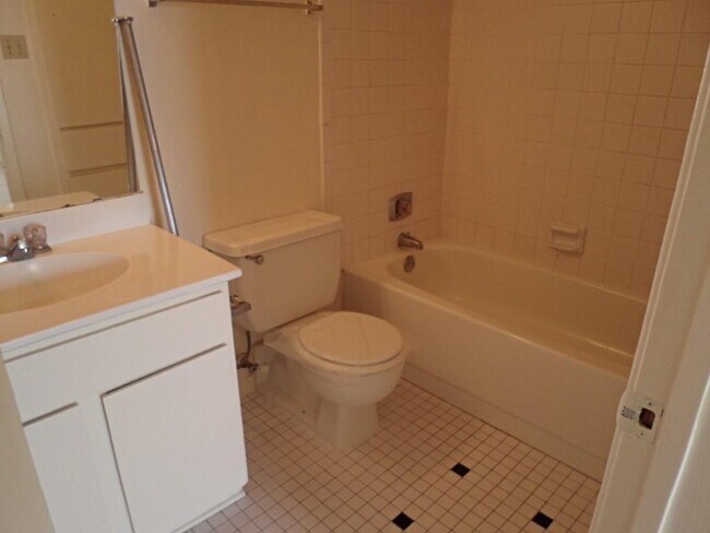Foto del edificio - 9101 Country Creek St
