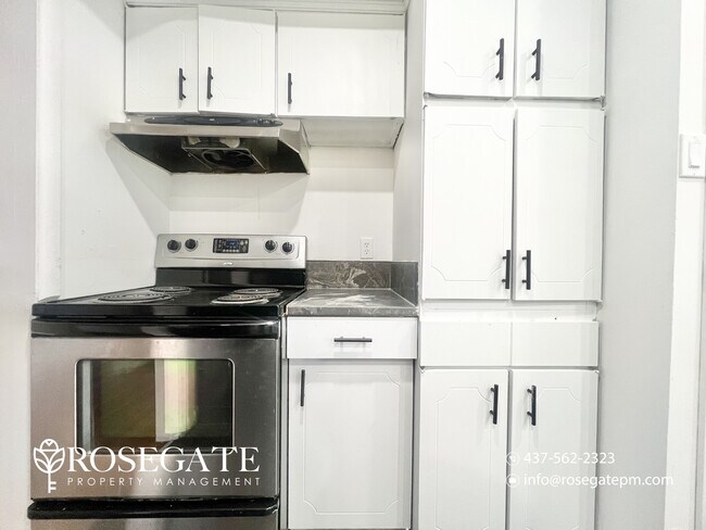 Building Photo - Charming 3-Bedroom Detached Home with 2 Parking Spaces in London