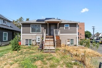 Building Photo - 2816 E Everett Ave