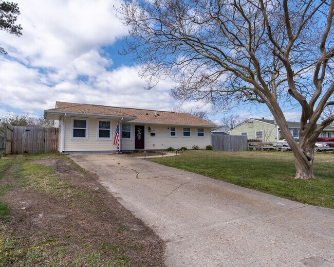 Building Photo - 641 South Westgrove Road