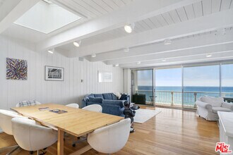 Building Photo - 11928 S Beach Club Way