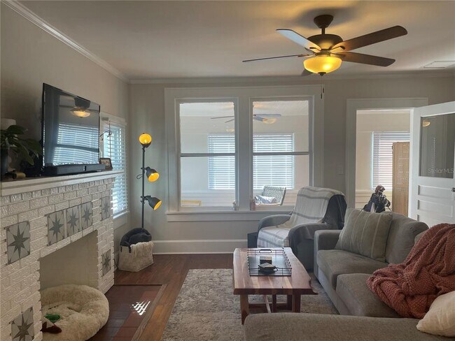 Foto del edificio - 2624 12th St N