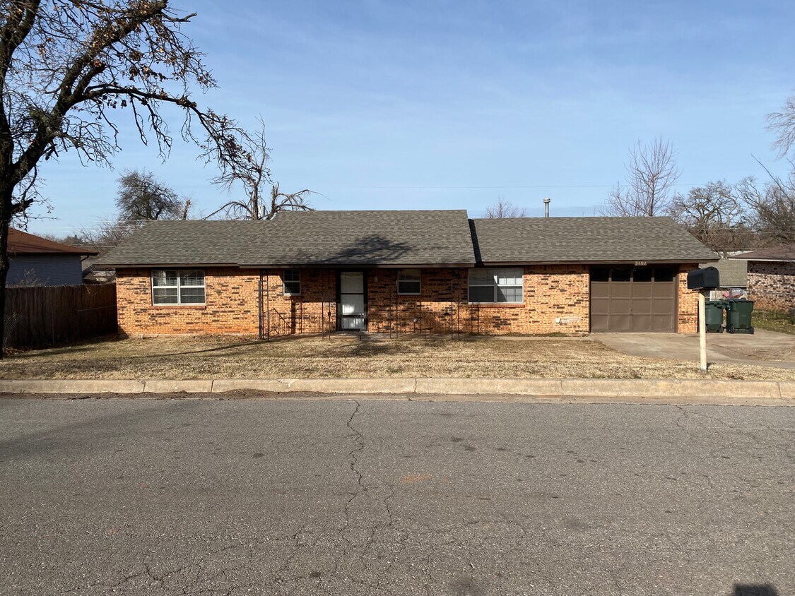 Foto principal - 3101 E Noble Dr