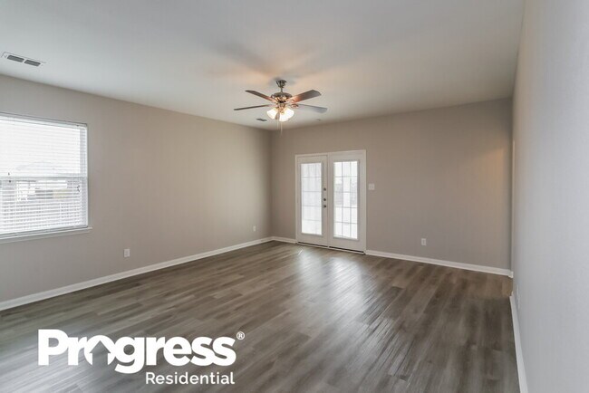 Building Photo - 2120 Foxglove Ct