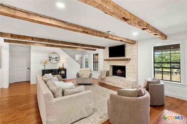 Building Photo - 301 Medlin Creek Loop