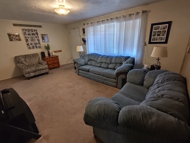 Building Photo - 1738 S 500 E