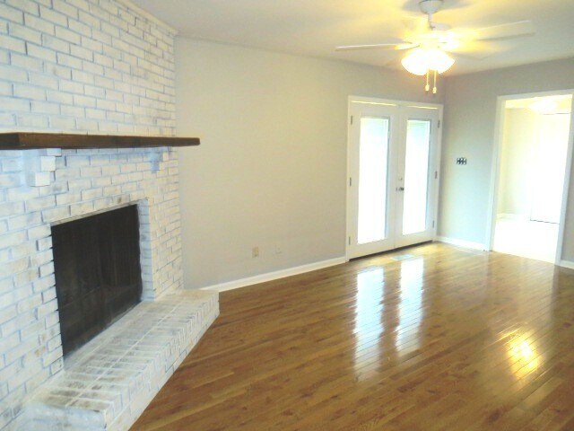 Foto del edificio - Updated Spacious 3 BR/ 2 BA home in Bluff Park