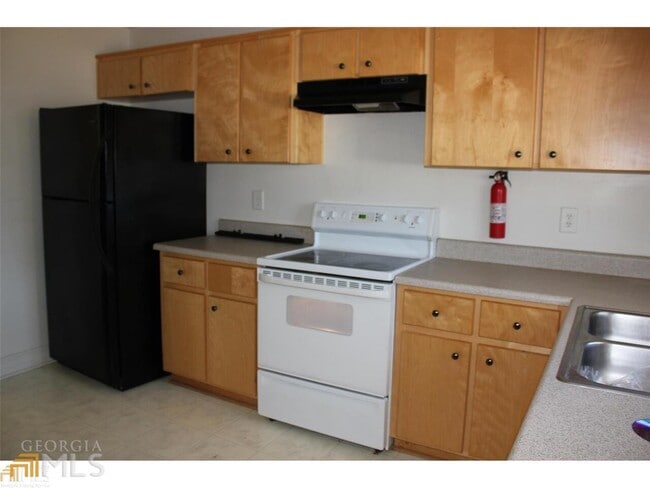 Building Photo - 2445 Brantley Way