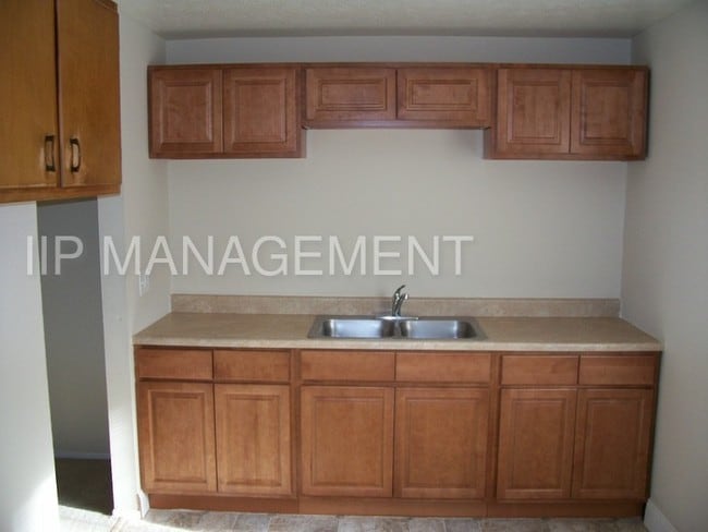 Building Photo - Miles Landing 2BD/1.5 BA Townhouse