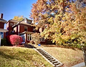 Building Photo - 456 S Graham St