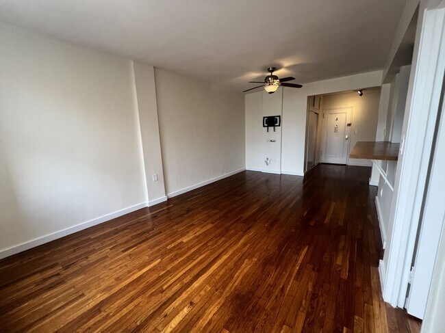Building Photo - 50 Kenilworth Pl