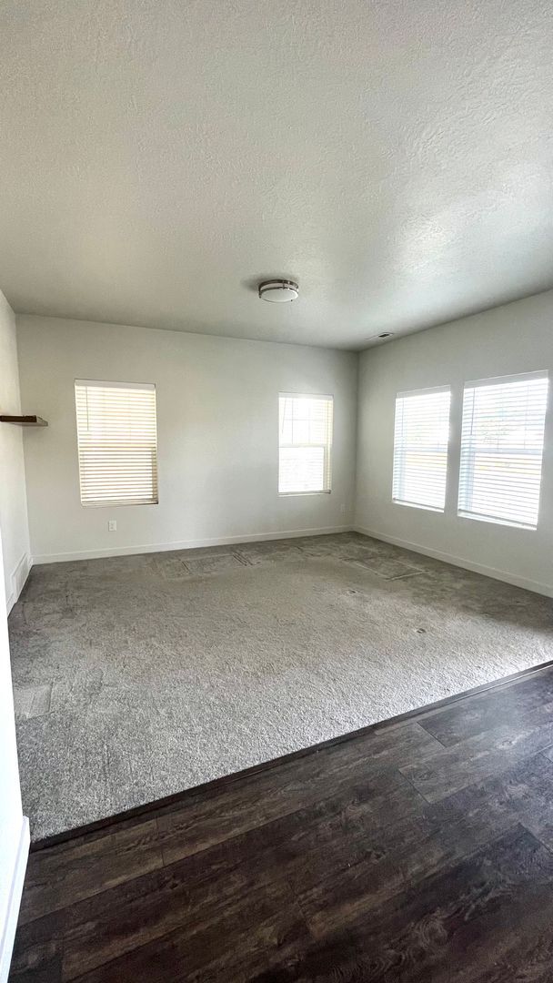 Foto del edificio - 3 Bedroom/2.5 Bathroom Home in Lehi