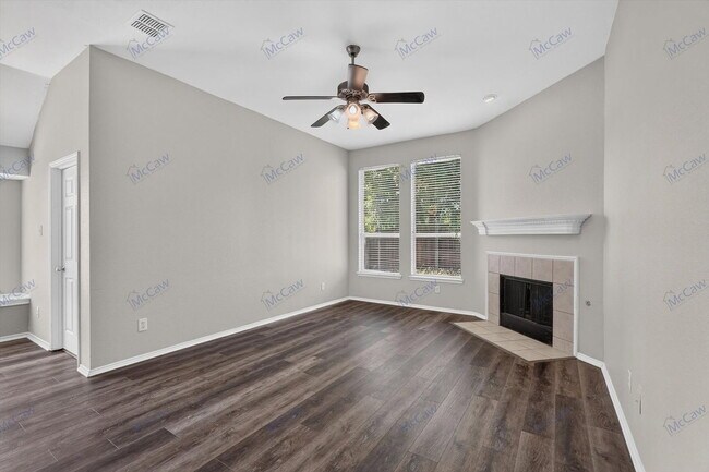 Foto del edificio - 7297 Chinquapin Dr