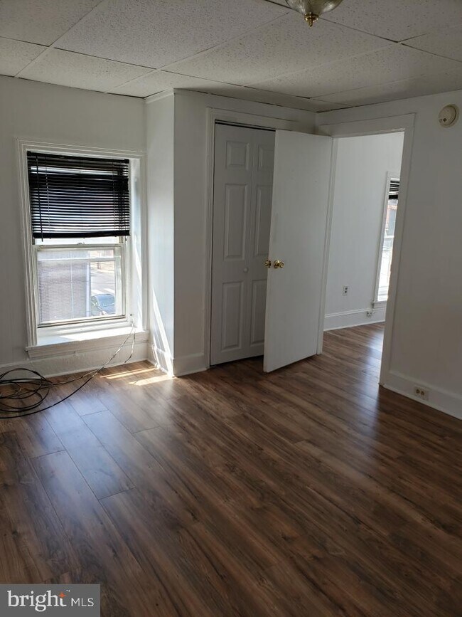 4825 Longshore Ave, Philadelphia, PA 19135 House Rental in