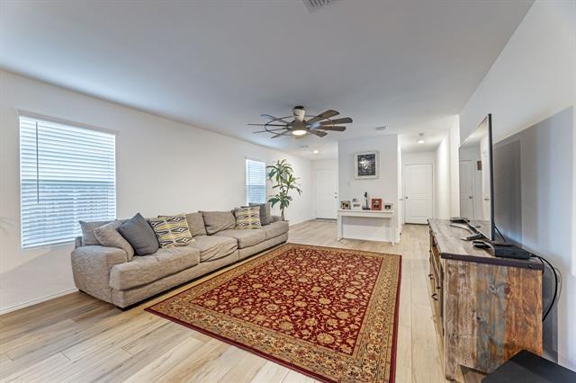 Building Photo - 640 Dashwood Dr
