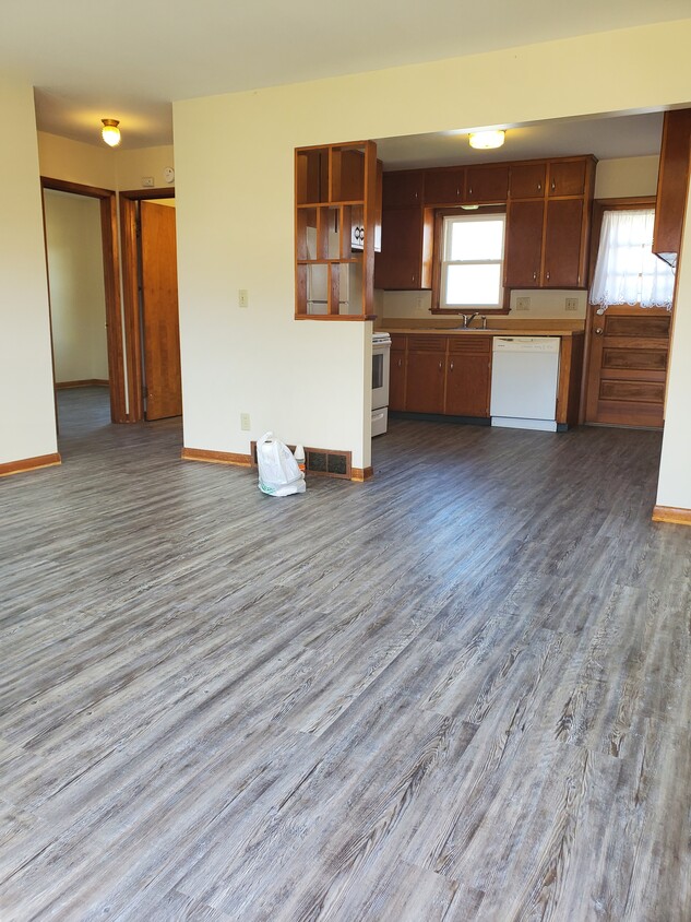 Primary Photo - 201 Tucker St