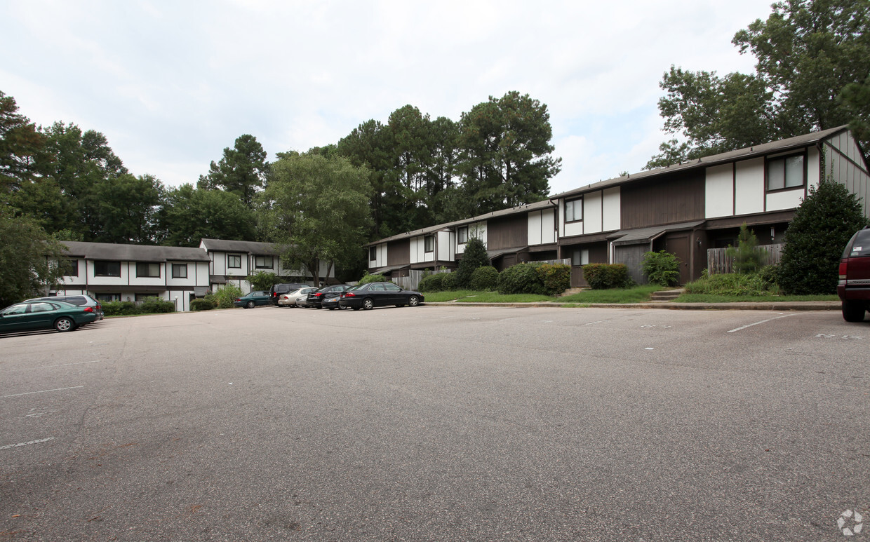 Building Photo - Lake Ridge Villas