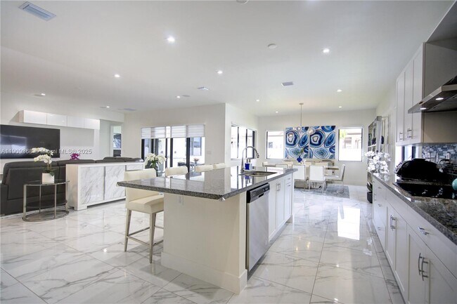 Foto del edificio - 4239 SW 176th Ave