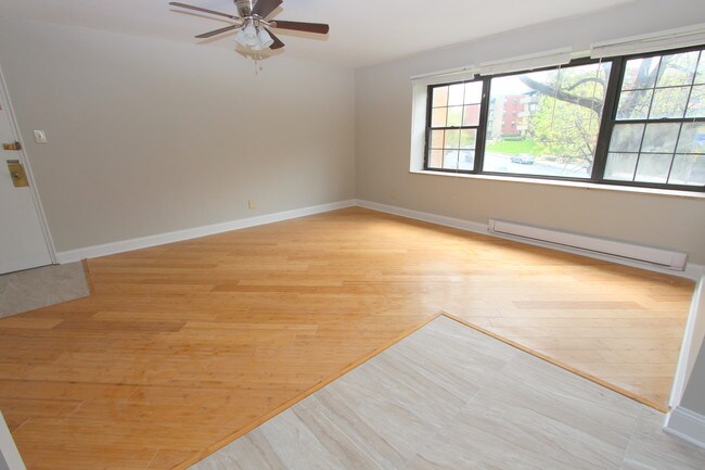 Bentley Apartments - Pittsburgh, PA | Apartments.com