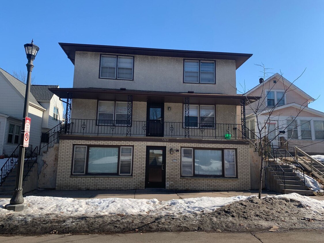 Foto del edificio - 1360 Payne Ave
