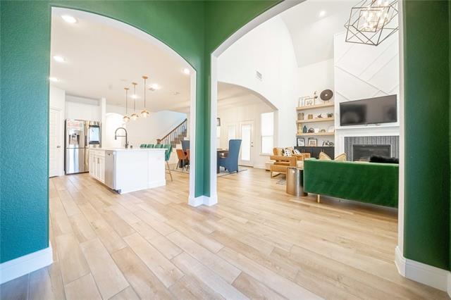 Foto del edificio - 7305 Elm Grove Ln