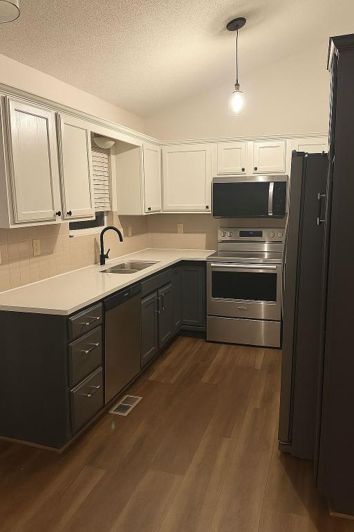 Foto del edificio - 221 S Maize Rd