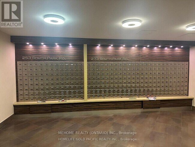 Photo du bâtiment - 273 South Park Rd