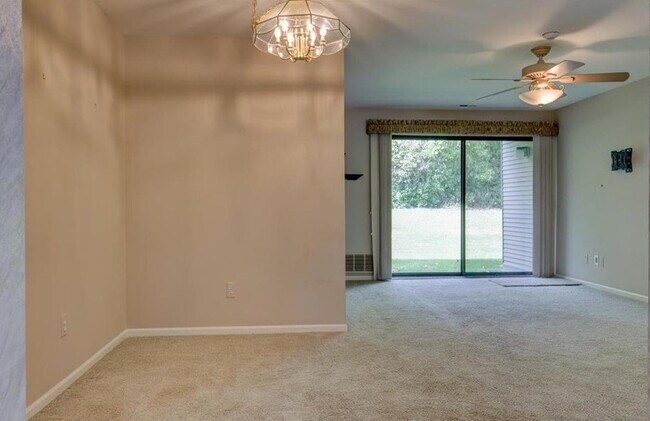 Foto del edificio - 42787 Lilley Pointe Dr