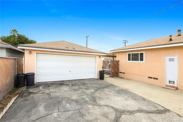 Building Photo - 9936 Duffy St