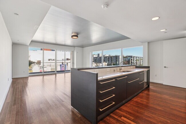 Foto del edificio - 6250 HOLLYWOOD Blvd