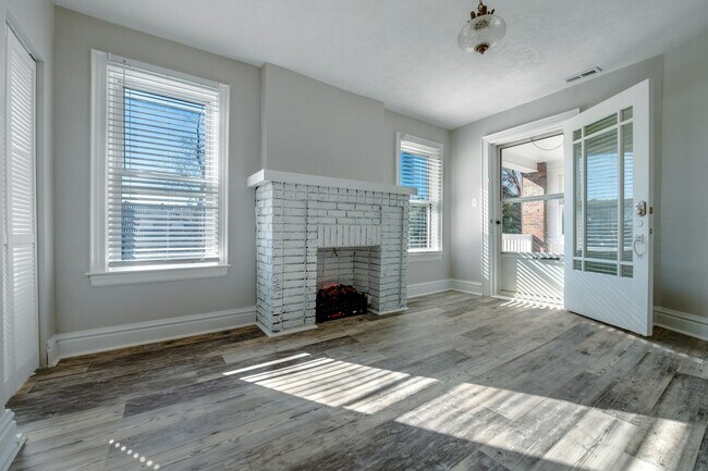 Building Photo - 630 9th Avenue