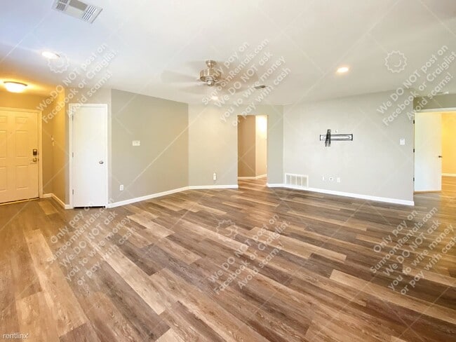Building Photo - 4 br, 2 bath House - 437 Dandelion Loop