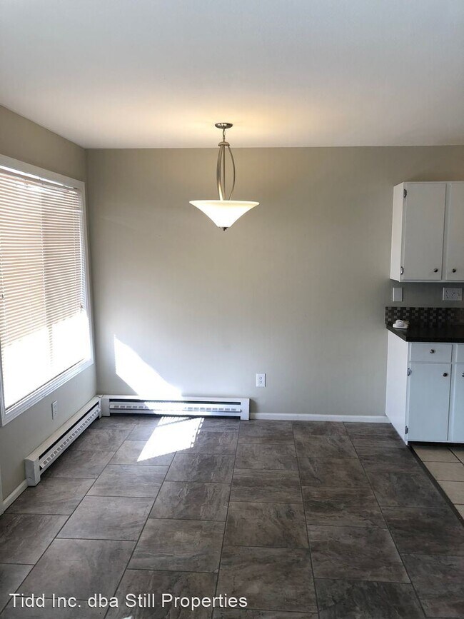 Building Photo - 1 br, 1 bath House - 10 S Cove, Unit 31