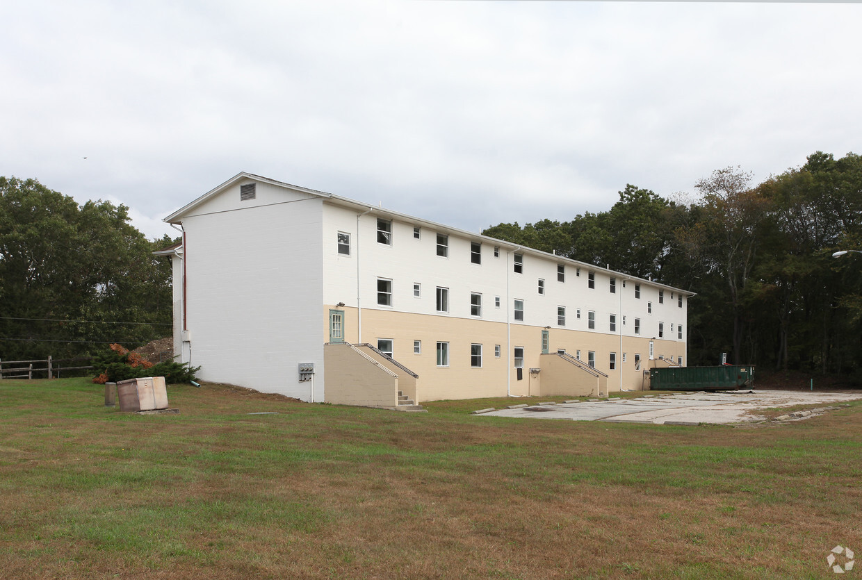 Foto del edificio - Pond View Apartments