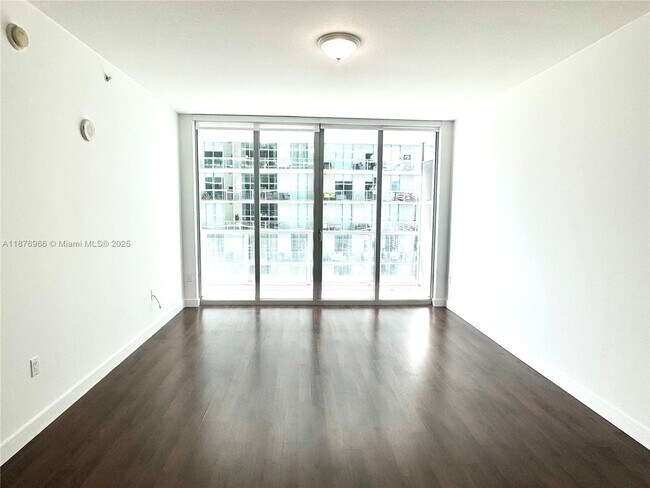 Foto del edificio - 1111 SW 1st Ave