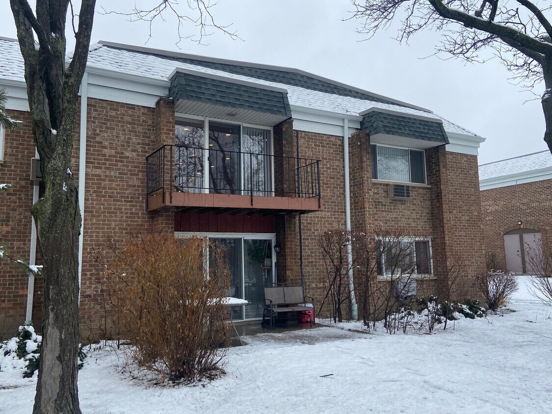 Primary Photo - 10365 Dearlove Rd
