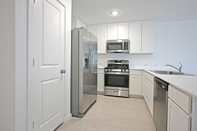 Building Photo - 1502 Tiptop Mdw